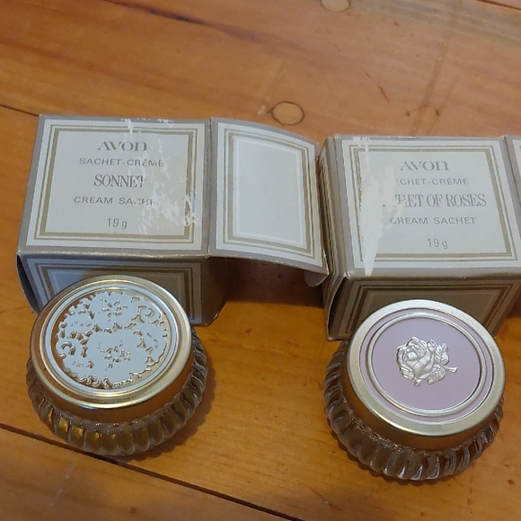 Lot Of 2 Vintage Avon Cream Sachet Perfume Glass Jars Solid - Picture 2 of 7